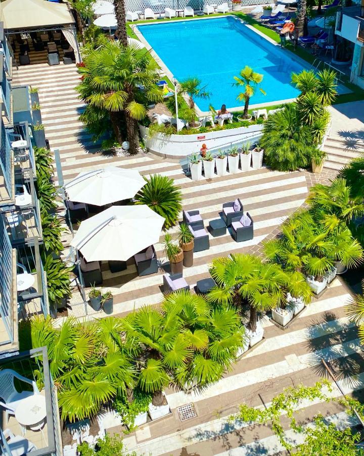 Hotel La Perla Riva del Garda Luaran gambar