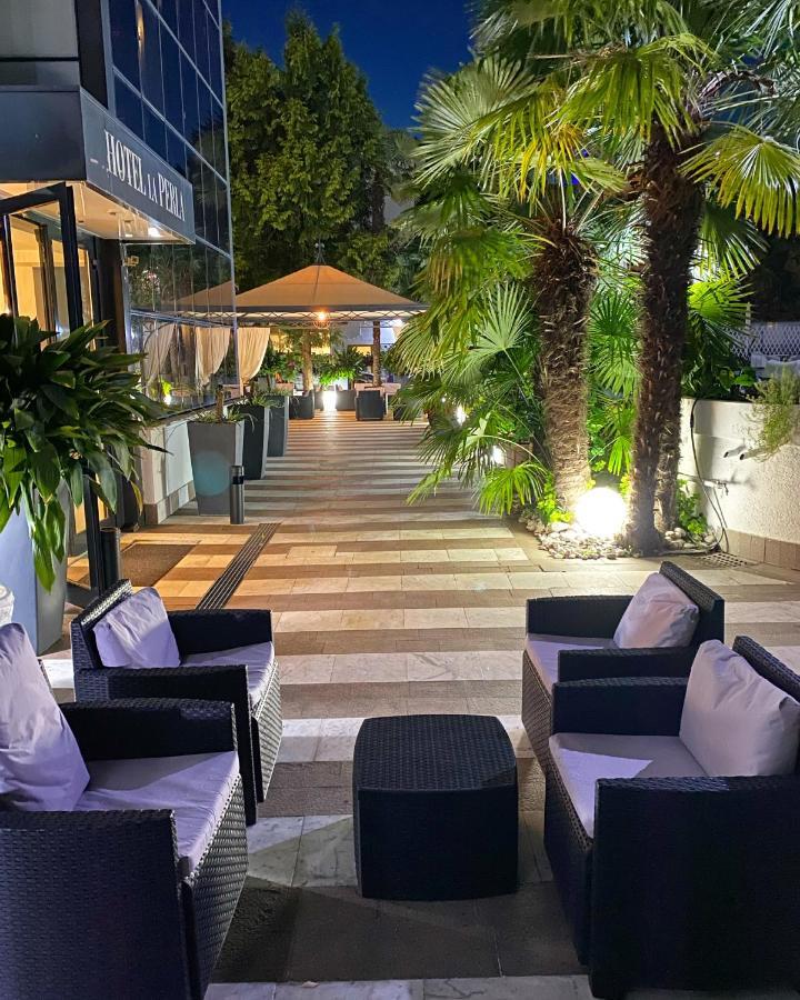 Hotel La Perla Riva del Garda Luaran gambar