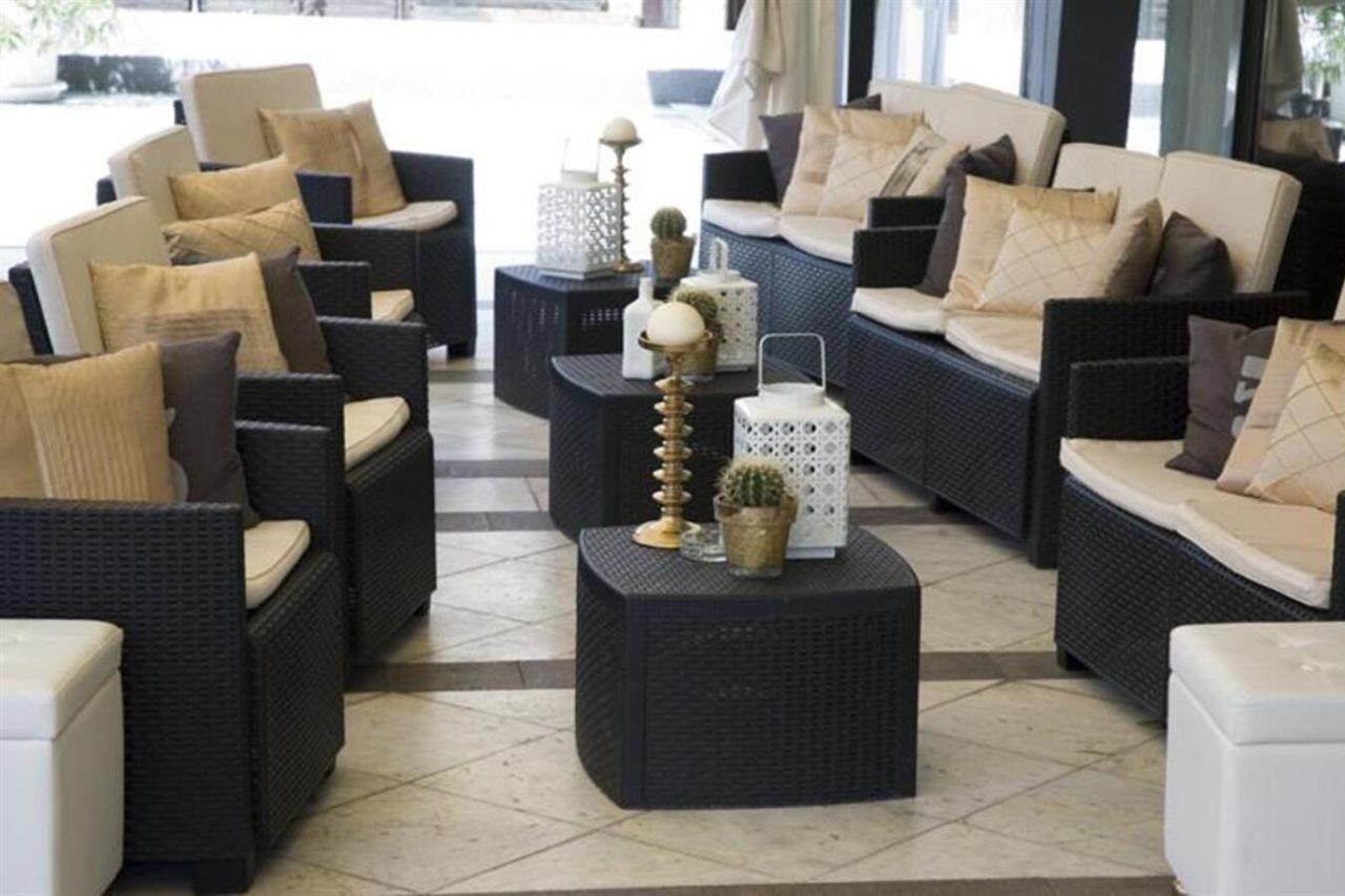 Hotel La Perla Riva del Garda Luaran gambar